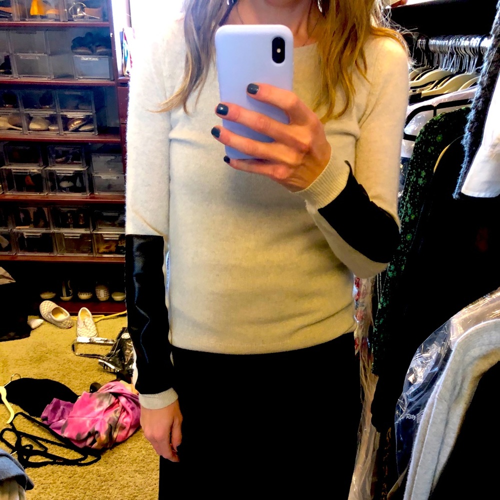 Oatmeal heather cashmere crewneck sweater